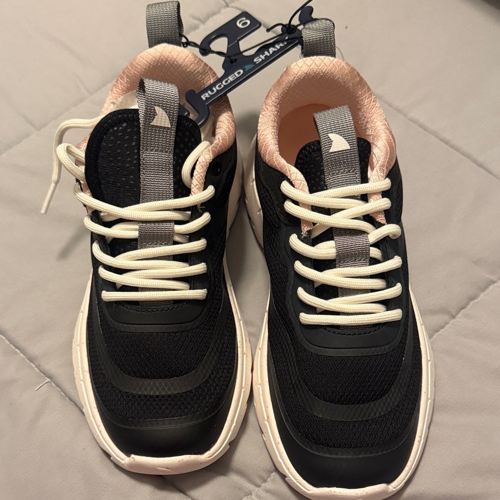 Black and Pink Rugged Shark Women’s Trek Sneakers size 6